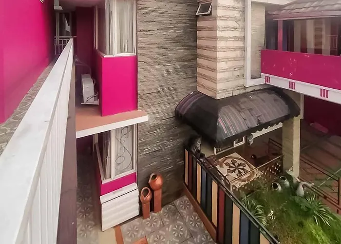 d'H Mansion La Rosa Syariah Sentul RedPartner Hotel Bogor
